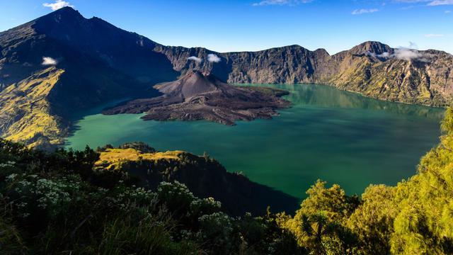 Gunung Rinjani, Kepingan Sorga Diketinggian Lomba