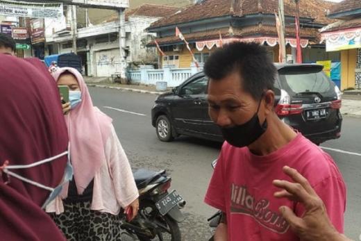 Viral! Pembeli Nasi Padang Goceng, Dapat Donasi Rp 108 Juta