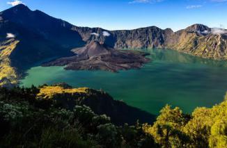 Gunung Rinjani, Kepingan Sorga Diketinggian Lomba