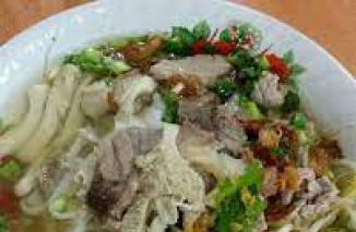 Mie Tiaw Apollo, Bertahan Diantara Serbuan Kuliner Kekinian