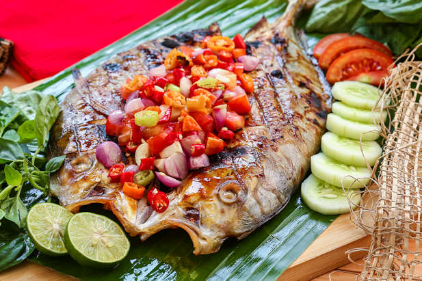 Gurih, Pedas, dan Segar Serta Aroma nan Menggoda dari Ikan Bakar Dabu-dabu