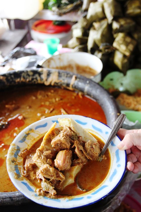 Katupek Pitalah, Sarapan Legendaris dari Negeri Hujan