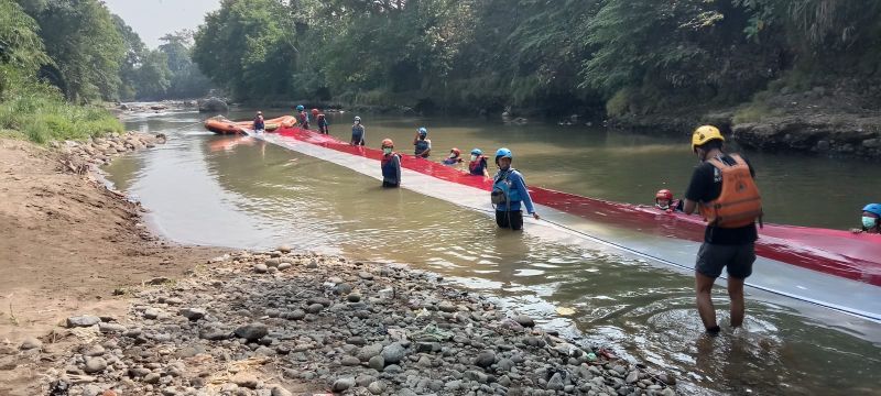 HUT Kemerdekaan ke-76, Ciliwung Berwarna Merah Putih