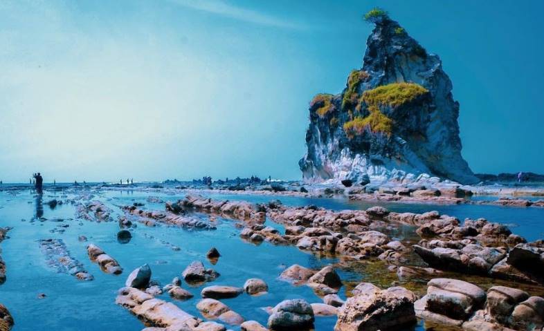 Pantai Sawarna, Sorga Menawan di Selatan Banten