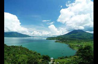 Danau Ranau, Pesona Keindahan Diantara Lampung & Sumsel