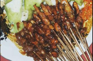 Bernama Aneh, Sate Lalat Pamekasan Tetap Diburu