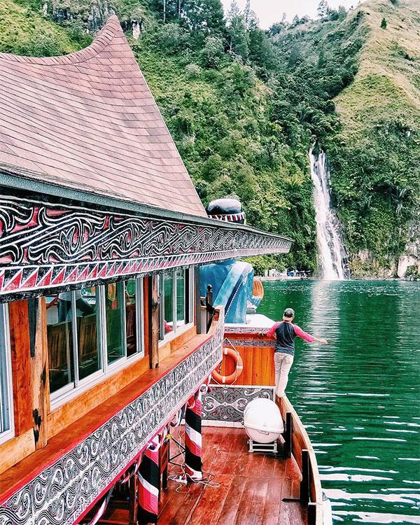 Air Terjun Situmurun, Dari Ketinggian Langsung ke Permukaan Danau Toba