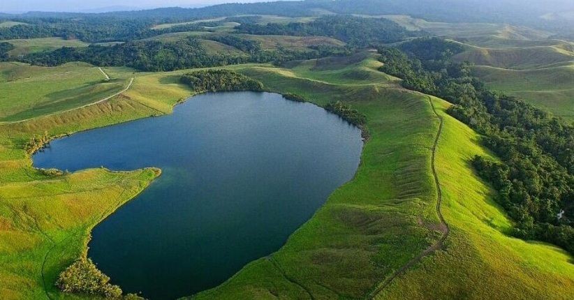 Telaga Emfote, Romantisme Cinta di Bumi Papua