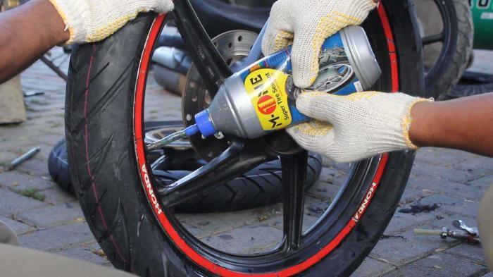 Ban Tubeless Anda Sering Kempes? Ini Penyebabnya