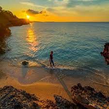 Berburu Sunset di Pantai Tiang Bendera, Rote