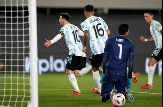 Hattrick, Messi Lewati Rekor Gol Pele