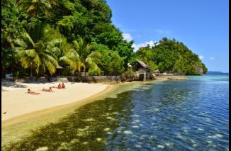 Tomini Bay, Kepingan Surga di Ujung Celebes