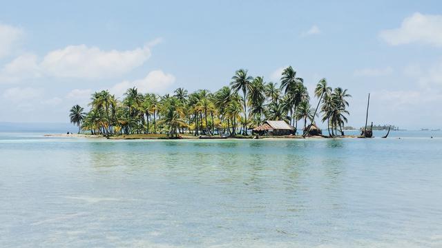 Pantai Indah Teluk Kaba, Pesona Tersembunyi di Timur Kutai