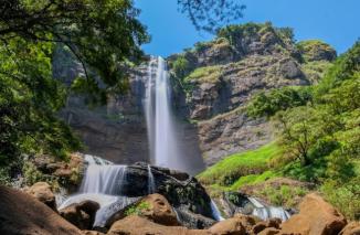 Curug Cikanteh, Pesona Air Terjun 3 Tingkat dari Sukabumi