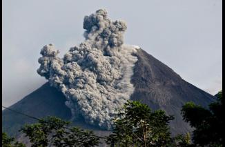 Anda Perlu Tahu Guys, Ini Deretan Gunung Api Paling Aktif di Indonesia