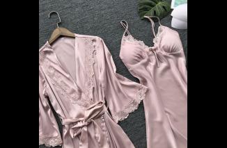 Hai Kaum Hawa, Begini Tips Memilih Baju Tidur yang Cocok Buat Anda