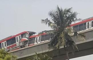 Kereta LRT Jabodebek Cawang- Cibubur Tabrakan