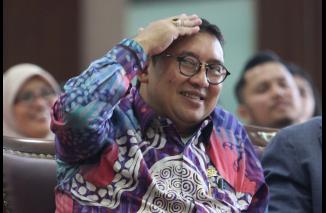 Fadli Zon Menyindir, Fadli Zon Ditegur