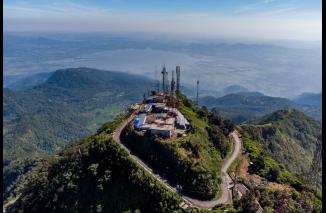 Pesona Gunung Telomoyo, Berkendara dari Kaki Hingga Puncak