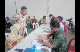 Kelurahan Jatijajar Distribusikan Bantuan untuk 31 Penerima RTLH