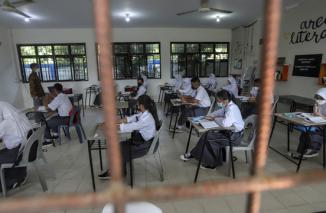 Puluhan Siswa Dirantai di Sel Tahanan Sekolah