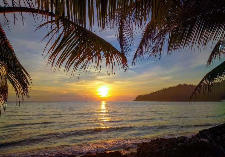 Pantai Cinta, Saksi Kedatangan Kaum Mandarin di Timur Indonesia