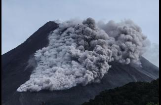 3 dari 10 Gunung Berapi Teraktif di Dunia Ada di Indonesia