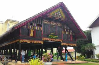 Krong Bale, Rumah Adat Aceh yang Kaya Makna