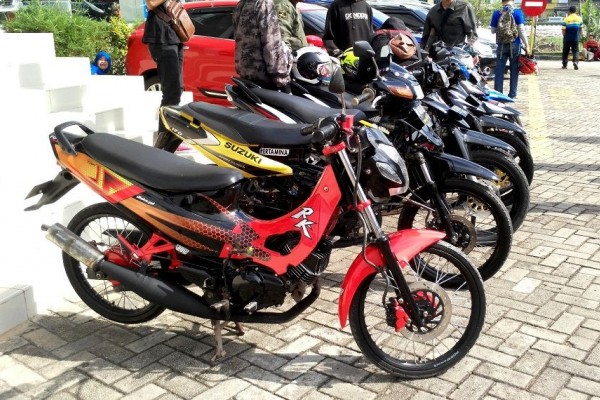 Motor Legendaris Suzuki Era '90-an yang Terus Diburu