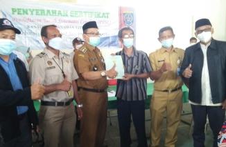 Kelurahan Jatijajar dan BPN Kembali Distribusikan 393 Buku Sertipikat Tanah