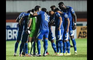 Jelang Lawan Tira Persikabo. 9 Pemain Persib Positif Covid-19