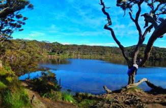 Telaga Dewi, Sepotong Surga di Puncak Gunung Singgalang