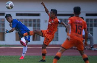 Gawat, 52 Pemain Liga 1 Positif Covid-19
