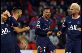 Mbappe Menari di Paris