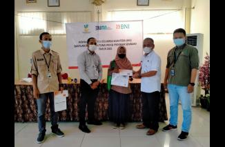 Ribuan Warga Kecamatan Tapos Terima KKS