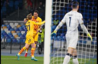 Tumbangkan Napoli, Barcelona Melaju ke Babak 16 Besar Liga Europa