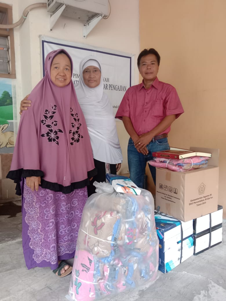 Berkah Ramadhan : Forkassel Terima Al Quran, Sarung &amp; Gamis dari Forsap
