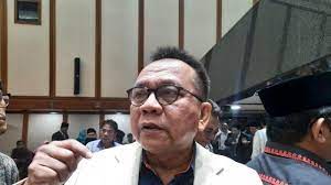 M Taufik Dicopot