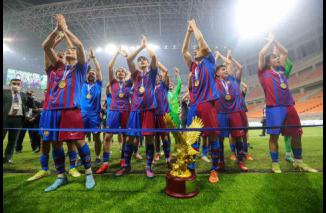Gol Menit Pertama Antarkan Barcelona U-18 Juara IYC 2021