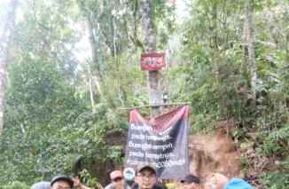 Menikmati Alam Burangrang Bersama PENA Depok