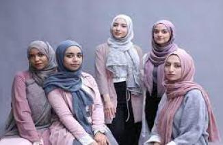 Mengenal 25 Brand Hijab Terkenal di Indonesia