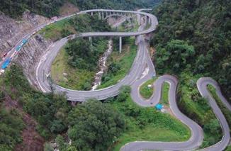 Jalur Jalan Paling Berbahaya di Indonesia