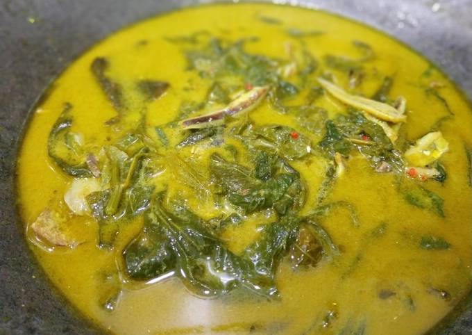 Gulai Jariang Pucuak Ubi Teri, Si Jadul Penggugah Selera