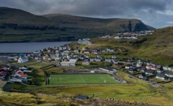 Kepulauan Faroe, Negara Gila Bola yang Tak Punya Lapangan Rumput