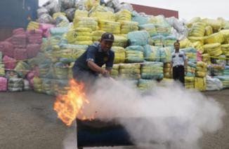 Sitaan Impor Ilegal Dibagikan ke Pabrik