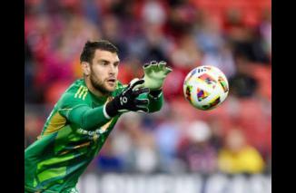 Gabung dengan Garuda, Maarten Paes Kiper Termahal Kelima di Asia 