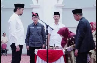 SK Pengawas & Pejabat Fungsional Kota Bukittinggi Diserahkan 
