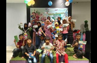 DDV Sumbar Lakukan Kegiatan Sehari Bersama Yatim (SBY) di Trans Studio Mini Padang