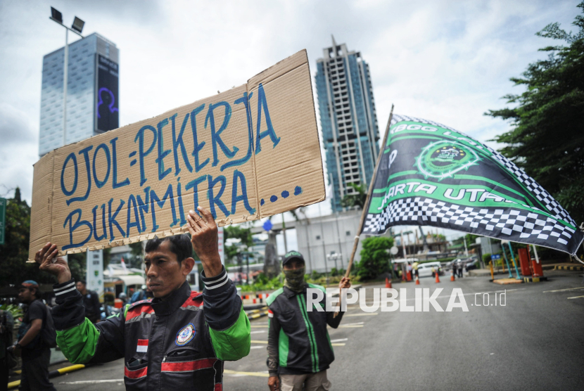 Dituntut Bayar THR Pengemudi Ojol, Begini Jawaban Diplomatis Gojek