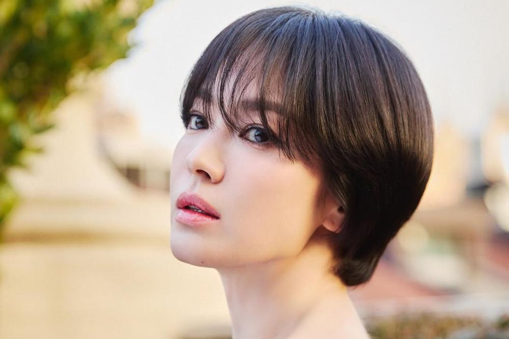 7 Model Rambut Bondol Korea Terbaru, Mirip Song Hye Kyo